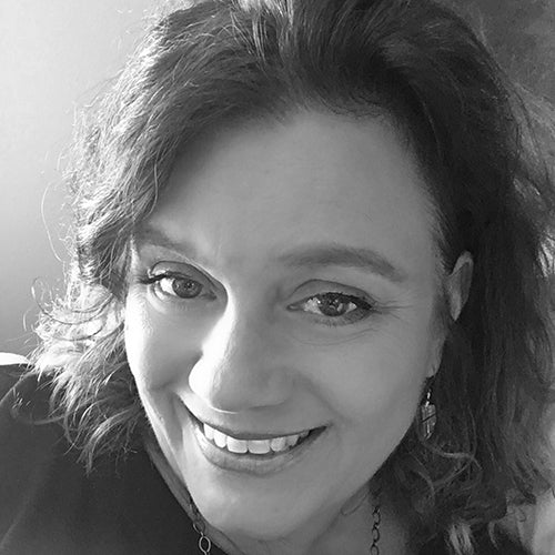 Debra Hernandez